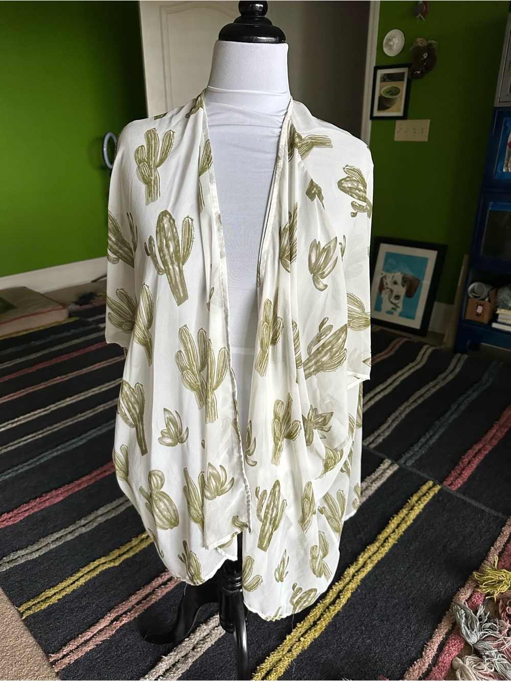 Lightweight White & Olive Cactus Print Wrap - Unbranded